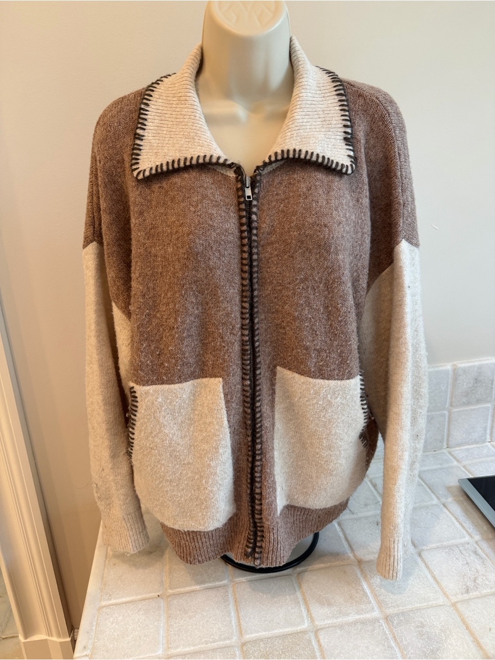 Robertson & Rodeo Cardigan